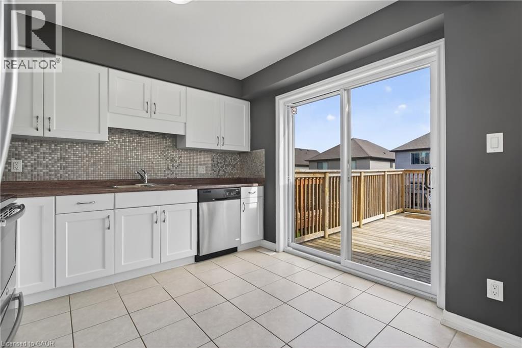 420 Avens Street, Waterloo, Ontario  N2V 0B5 - Photo 8 - 40774029