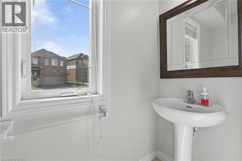 420 Avens Street, Waterloo, Ontario  N2V 0B5 - Photo 12 - 40774029