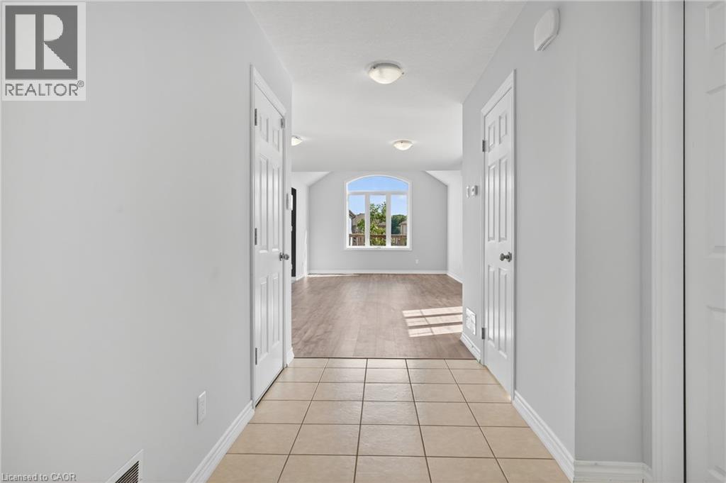 420 Avens Street, Waterloo, Ontario  N2V 0B5 - Photo 10 - 40774029