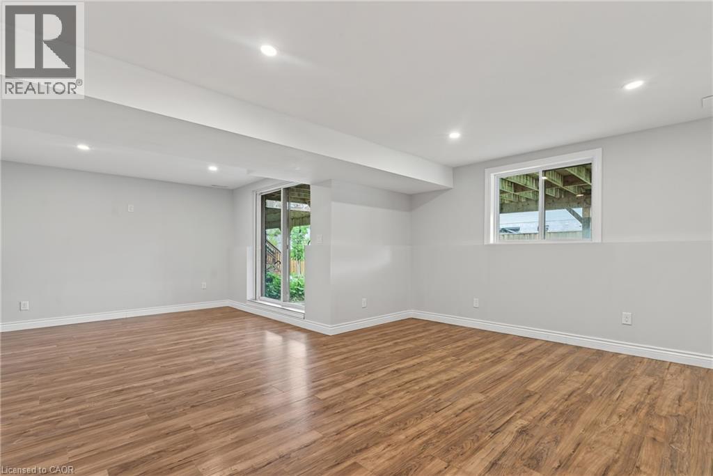 420 Avens Street, Waterloo, Ontario  N2V 0B5 - Photo 27 - 40774029