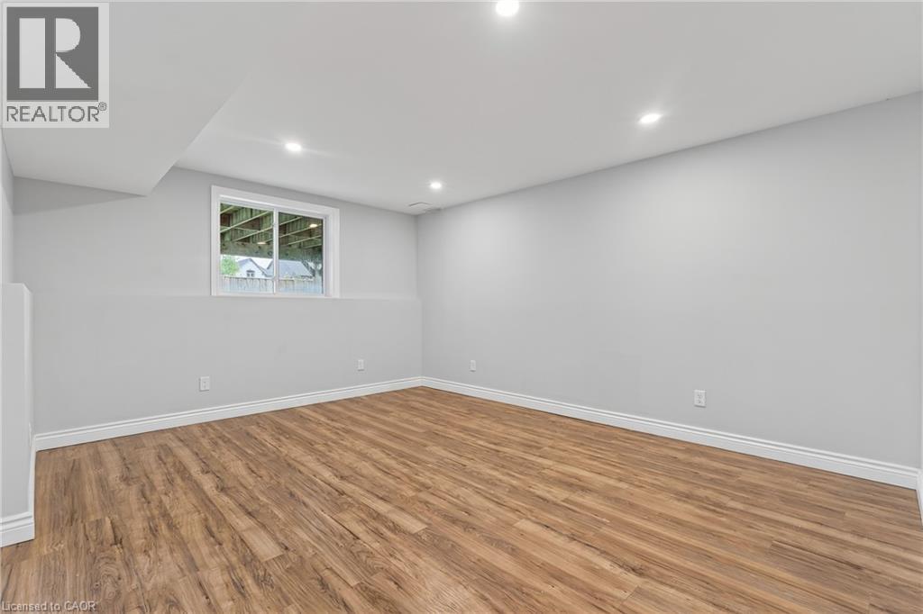 420 Avens Street, Waterloo, Ontario  N2V 0B5 - Photo 29 - 40774029