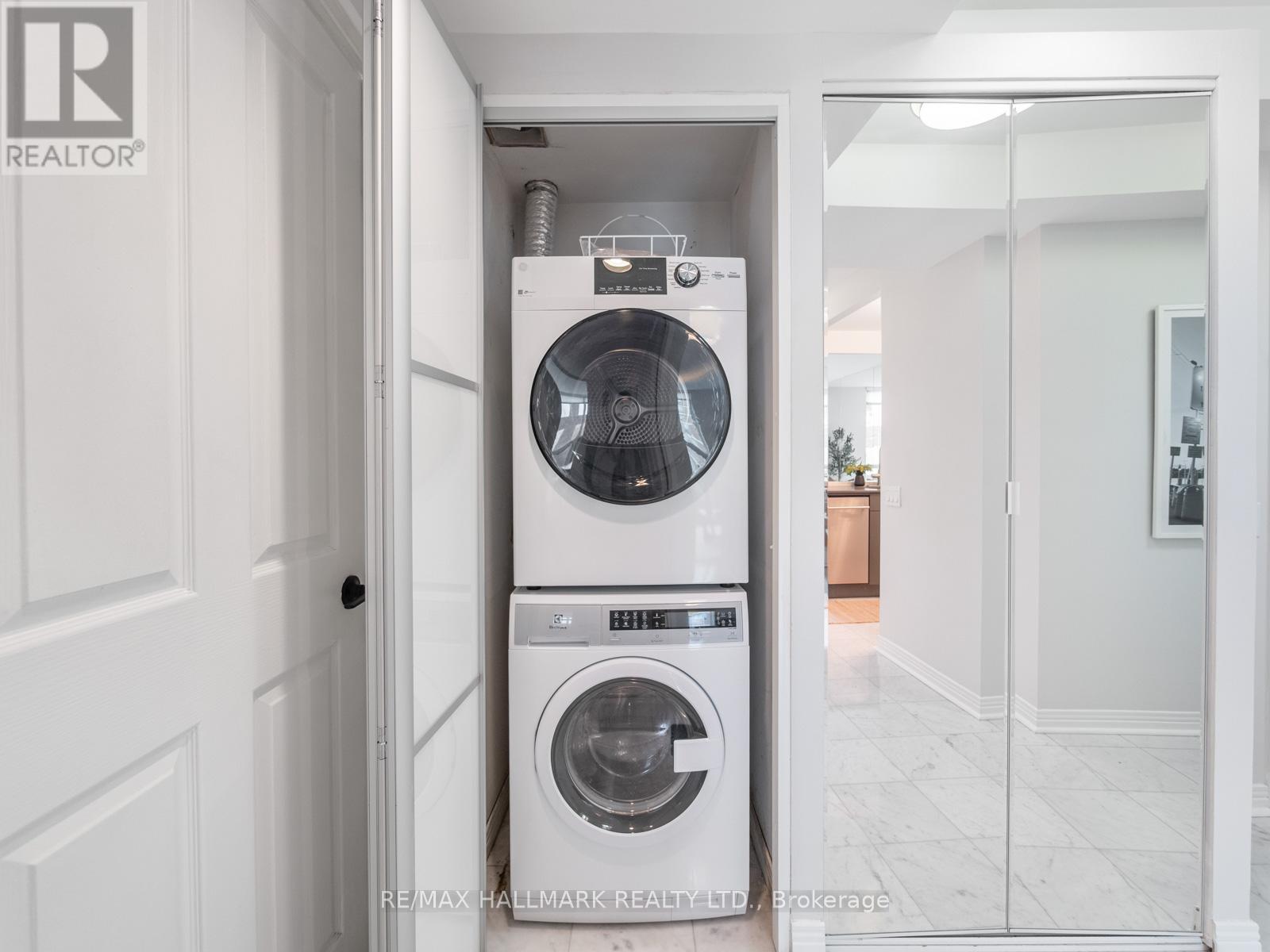 809 - 942 Yonge Street, Toronto, Ontario  M4W 3S8 - Photo 31 - C12563418