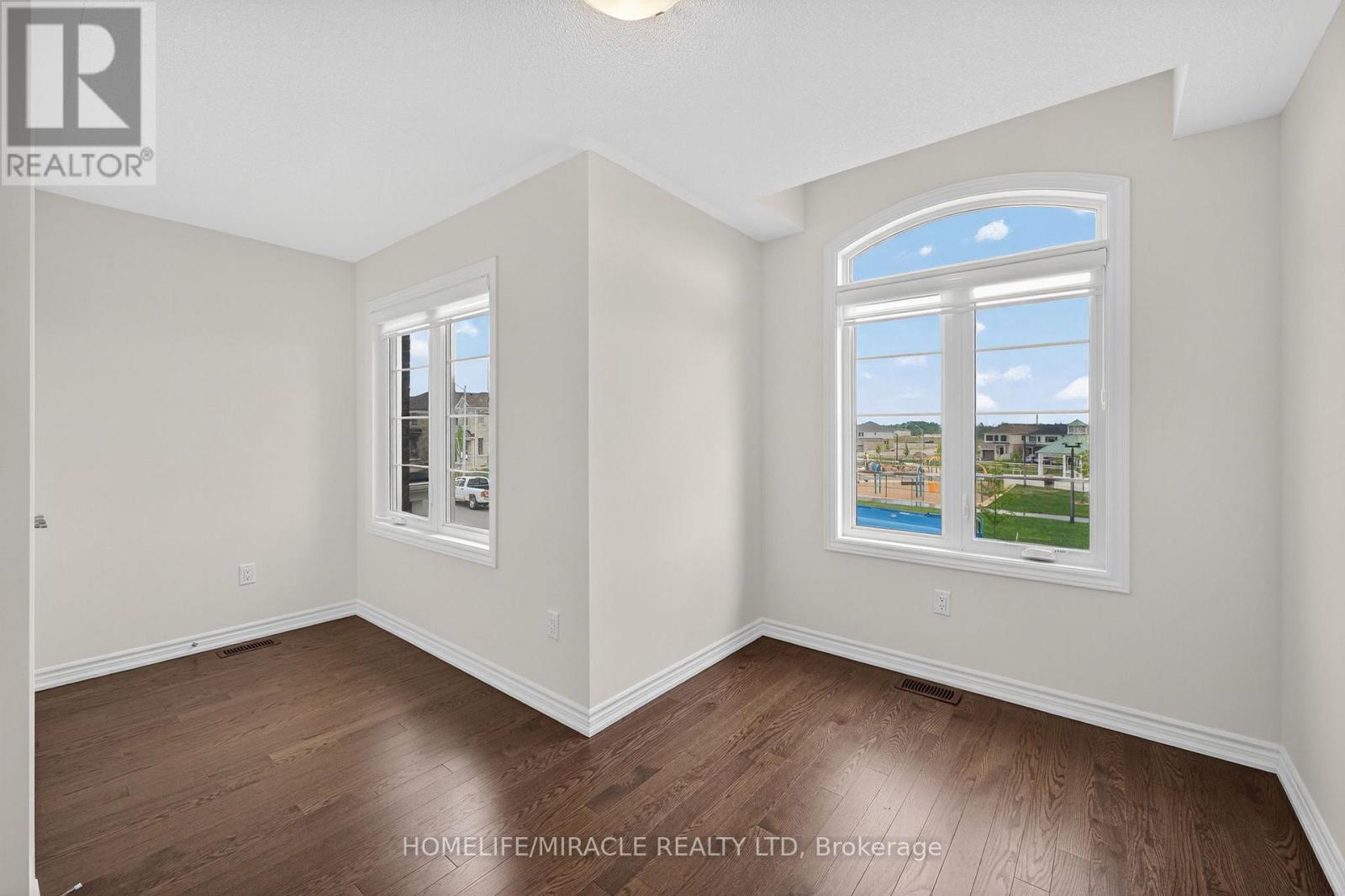 11 Phoenix Boulevard, Barrie, Ontario  L9S 2Z4 - Photo 22 - S12494188