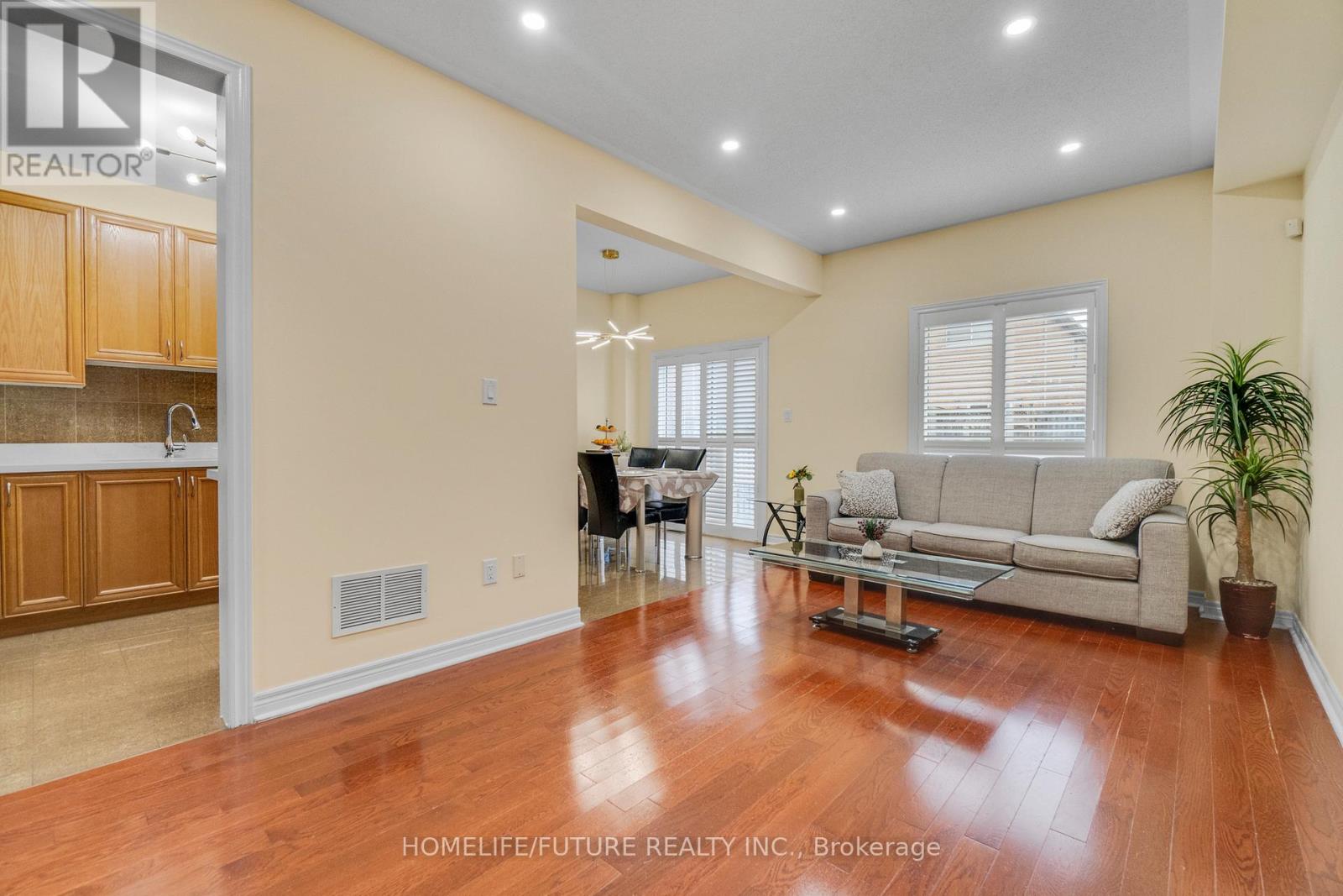 3103 Cabano Crescent, Mississauga, Ontario  L5M 0C5 - Photo 13 - W12577220