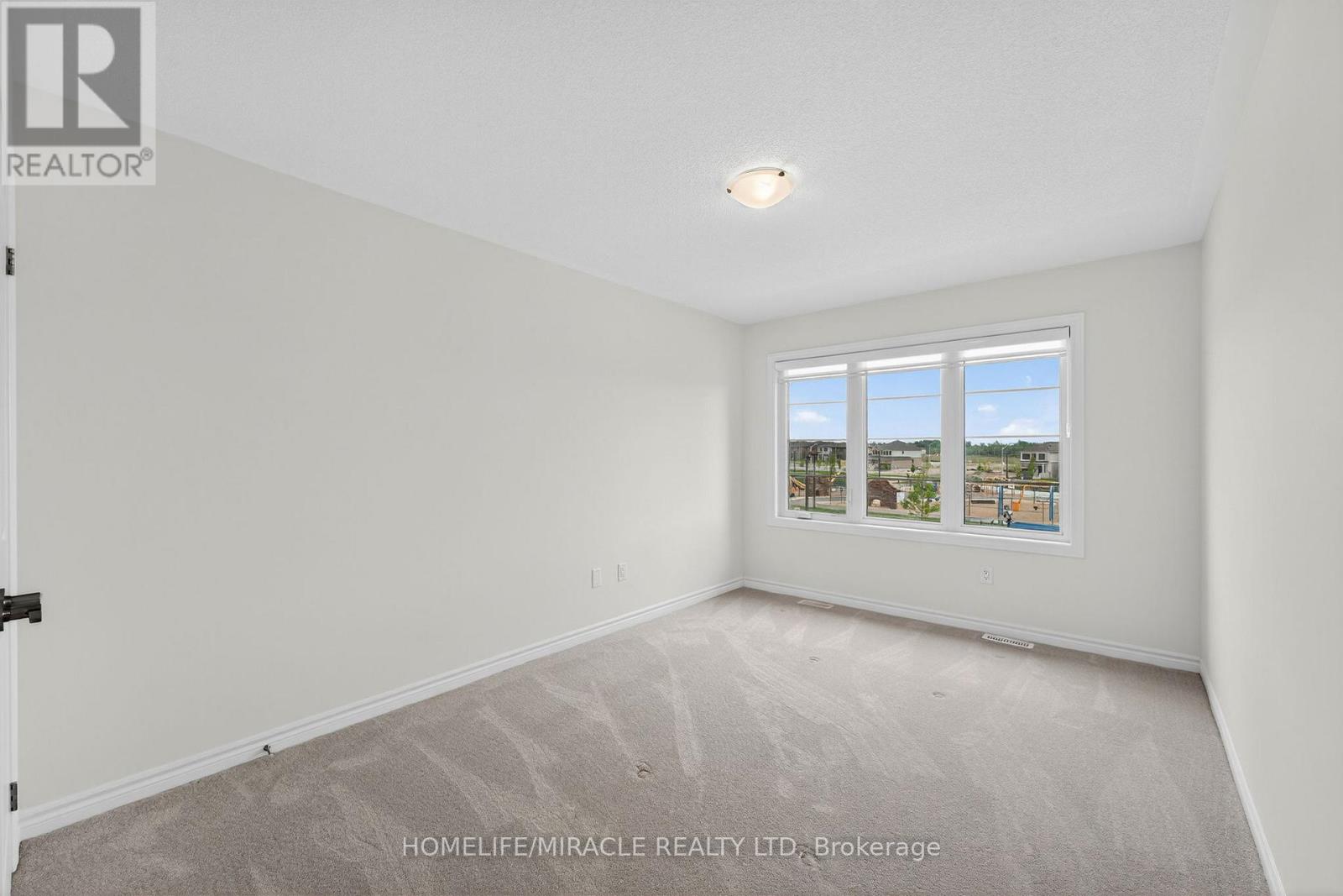 11 Phoenix Boulevard, Barrie, Ontario  L9S 2Z4 - Photo 34 - S12494188