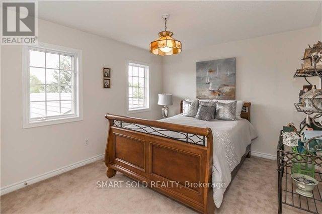 704 Foxcroft Boulevard, Newmarket, Ontario  L3X 1N2 - Photo 13 - N12584442