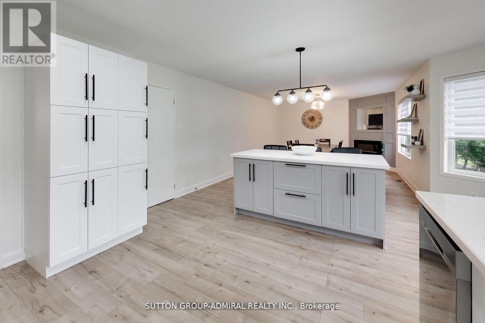 11 Club Court, Wasaga Beach, Ontario  L9Z 1J8 - Photo 12 - S12584426