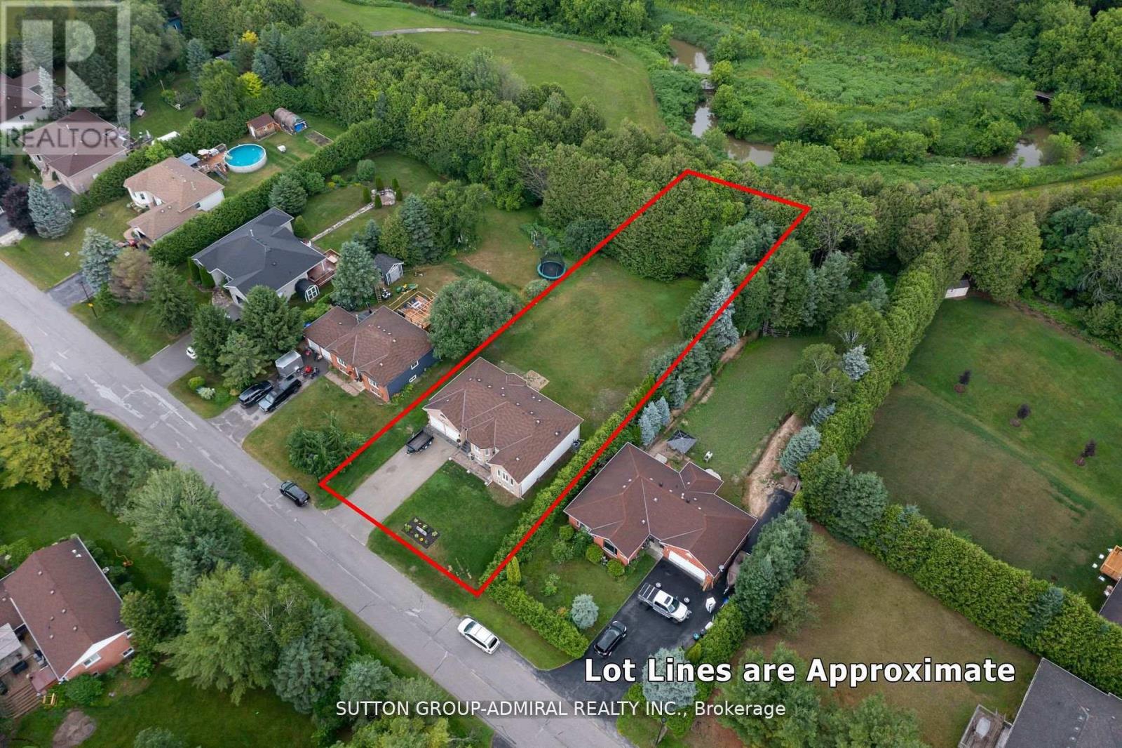 11 Club Court, Wasaga Beach, Ontario  L9Z 1J8 - Photo 34 - S12584426