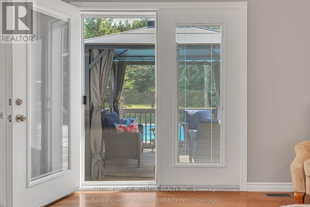 13895 County Rd 27 Road, Springwater, Ontario  L0L 2K0 - Photo 12 - S12584458