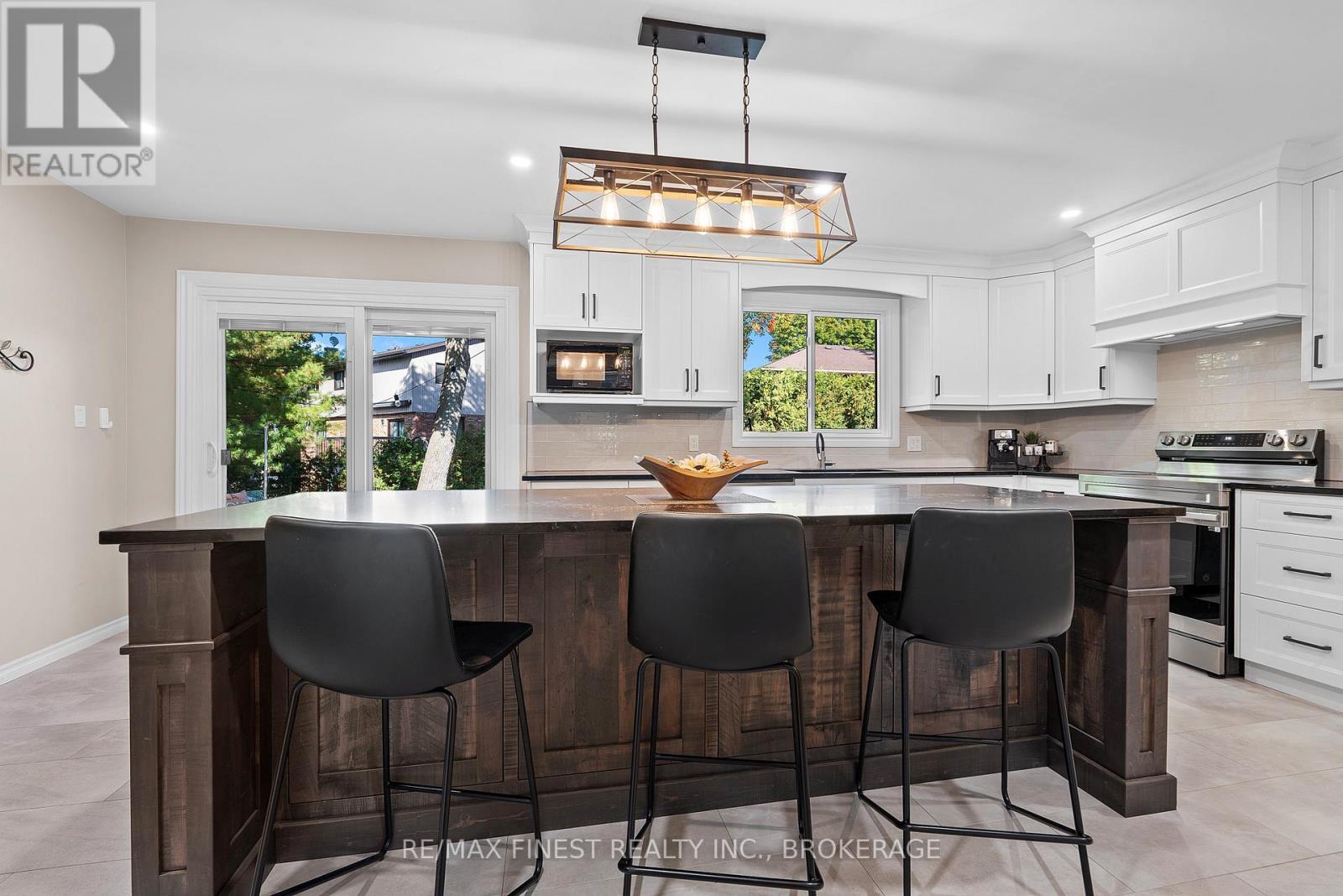 550 Rankin Crescent, Kingston, Ontario  K7M 7L4 - Photo 35 - X12584602