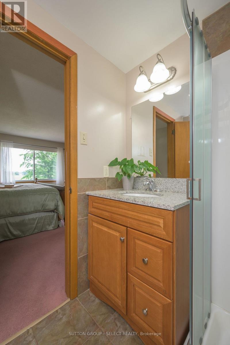 23605 Coldstream Road, Middlesex Centre, Ontario  N0L 1R0 - Photo 21 - X12584490