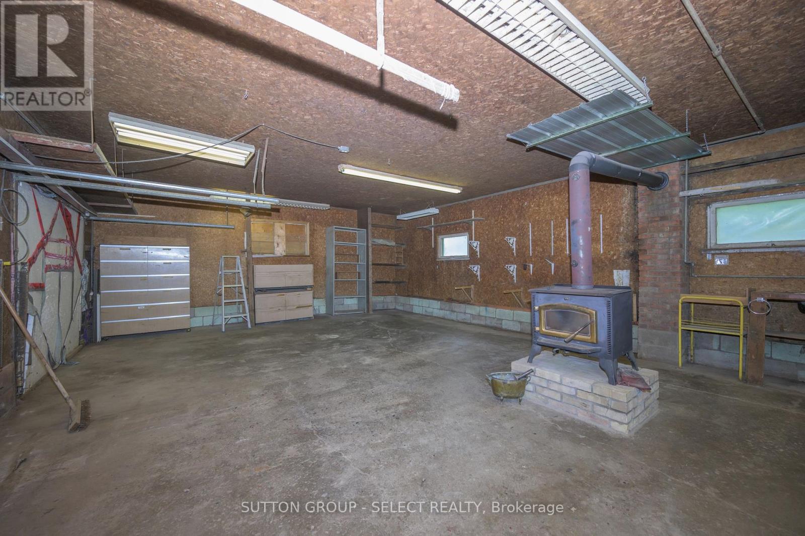 23605 Coldstream Road, Middlesex Centre, Ontario  N0L 1R0 - Photo 46 - X12584490