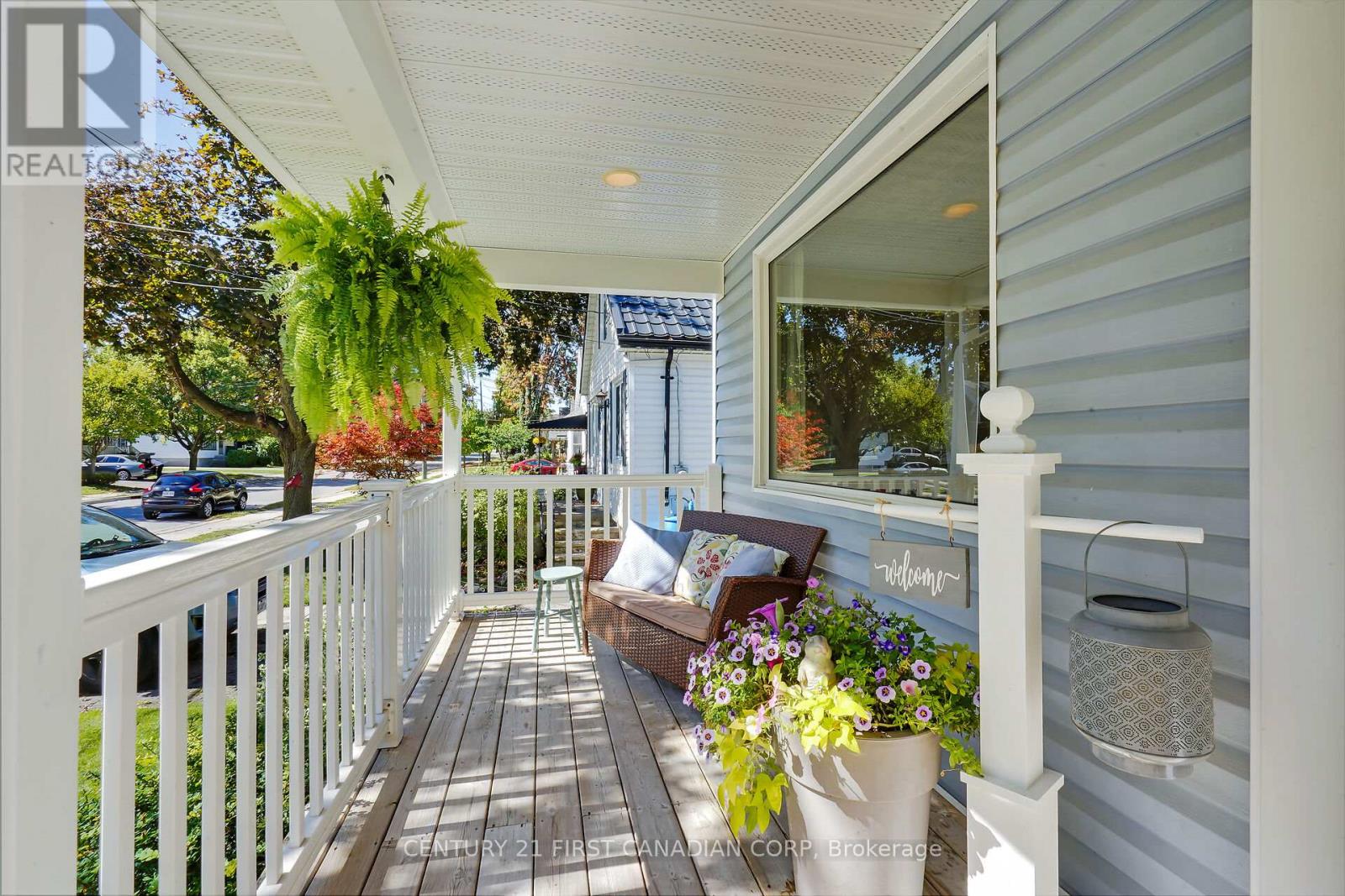 42 Briscoe Street E, London South, Ontario  N6C 1W9 - Photo 4 - X12584624