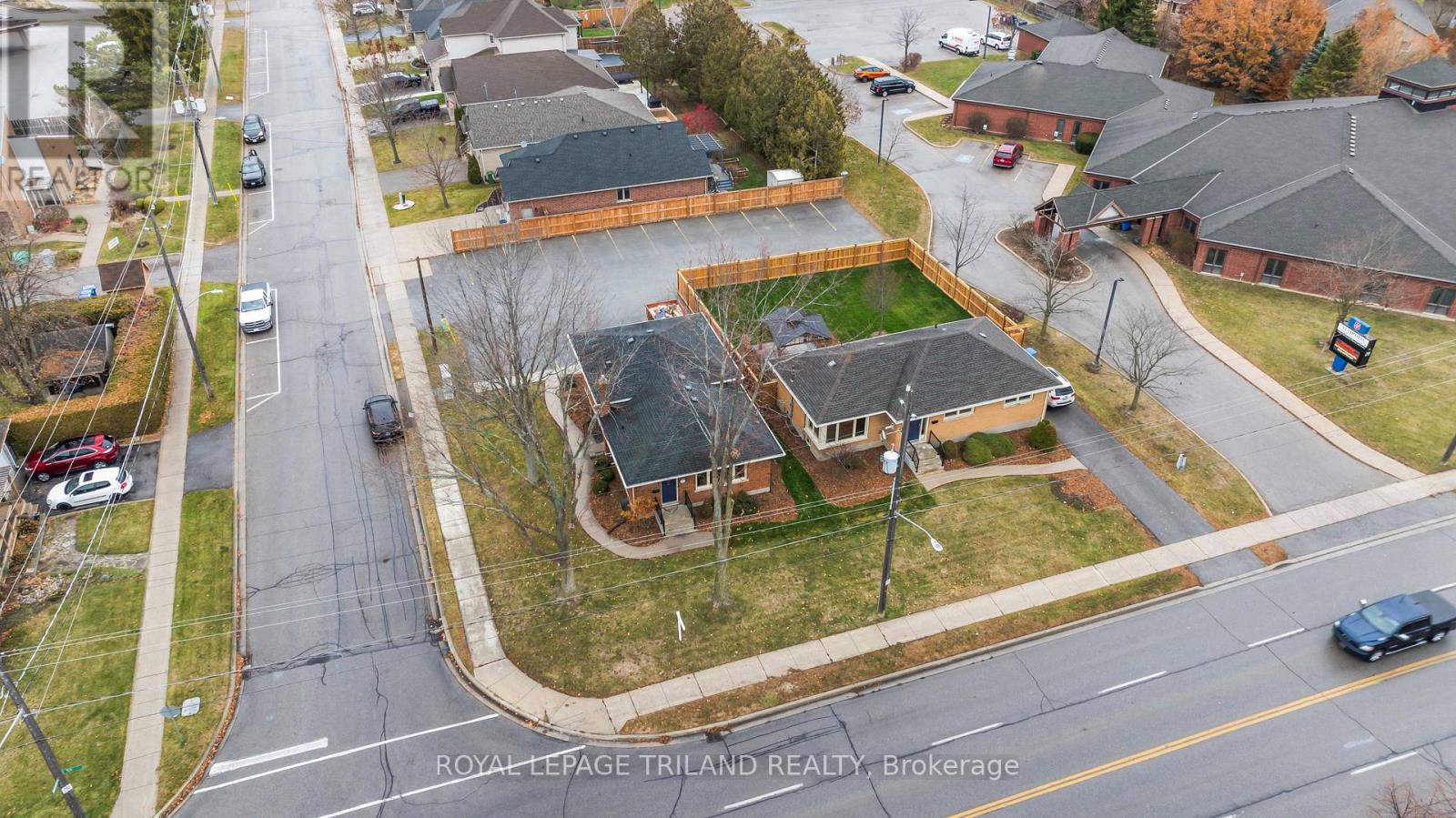 358 ELM STREET, St. Thomas, Ontario