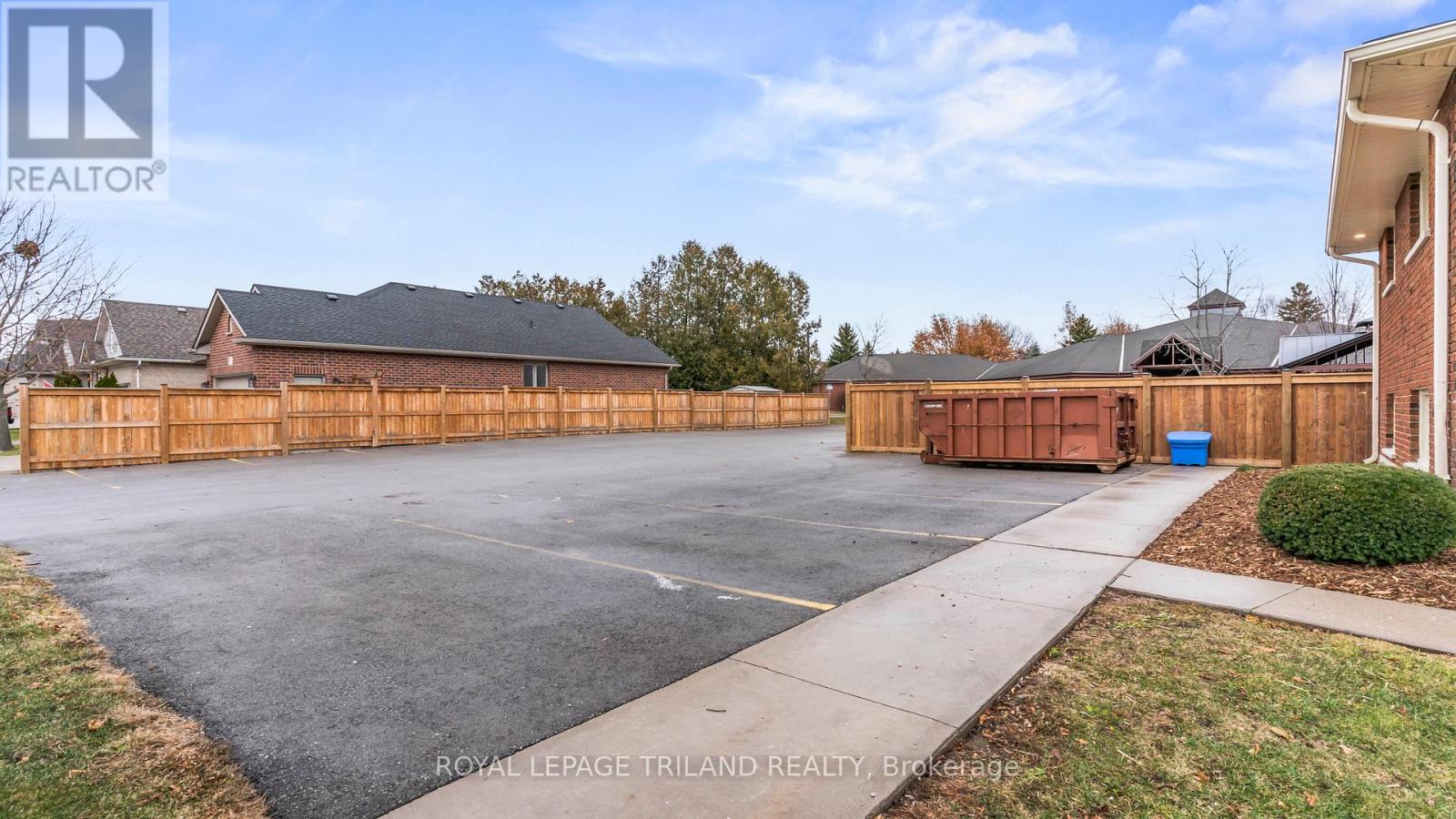 358 Elm Street, St. Thomas, Ontario  N5R 1K1 - Photo 10 - X12584674