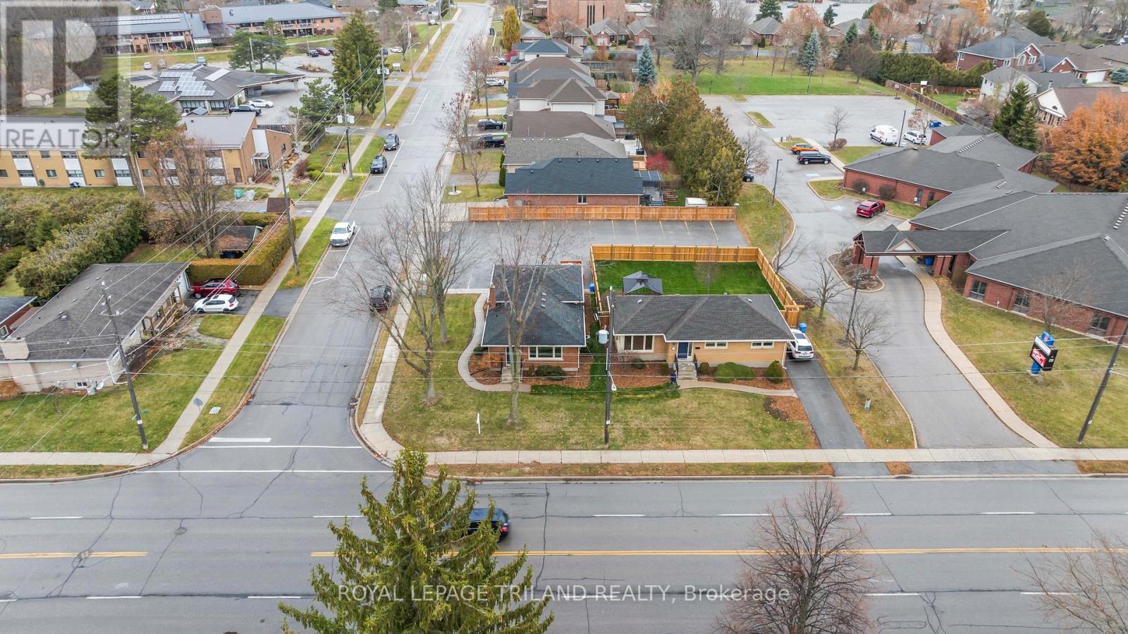 358 Elm Street, St. Thomas, Ontario  N5R 1K1 - Photo 3 - X12584674