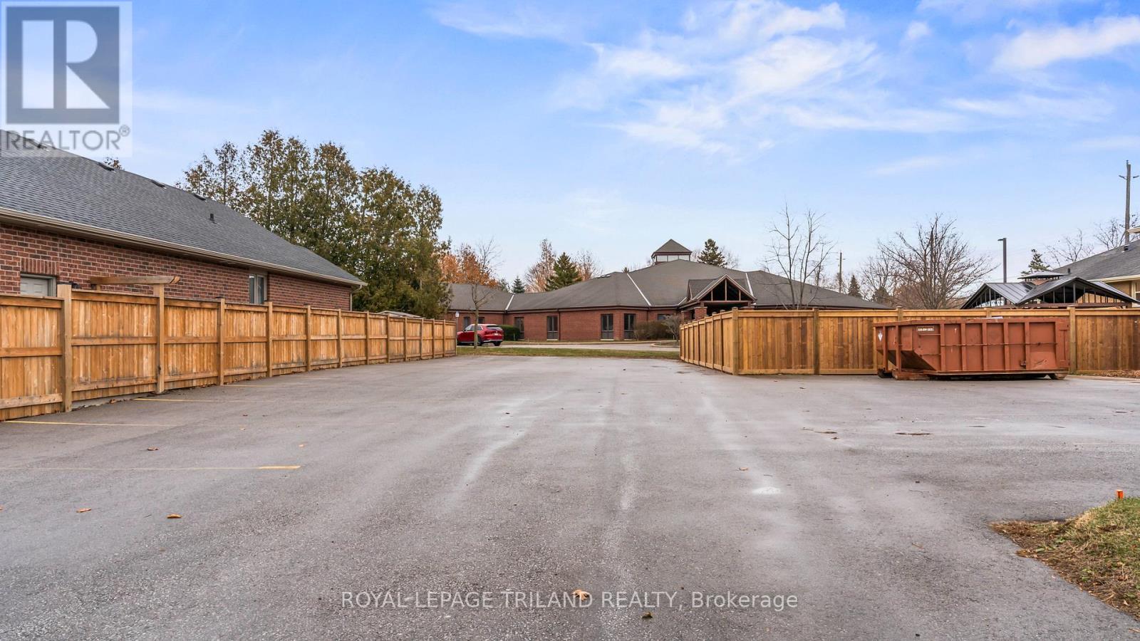 4 Morrison Drive, St. Thomas, Ontario  N5R 4S6 - Photo 3 - X12584680