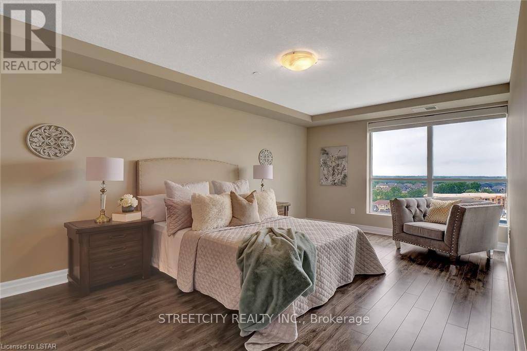 903 - 240 Villagewalk Boulevard N, London North, Ontario  N6G 0P6 - Photo 13 - X12584698