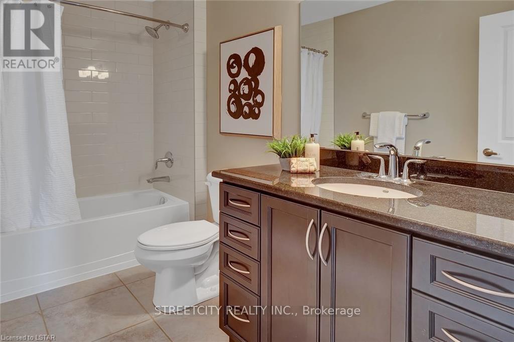 903 - 240 Villagewalk Boulevard N, London North, Ontario  N6G 0P6 - Photo 20 - X12584698