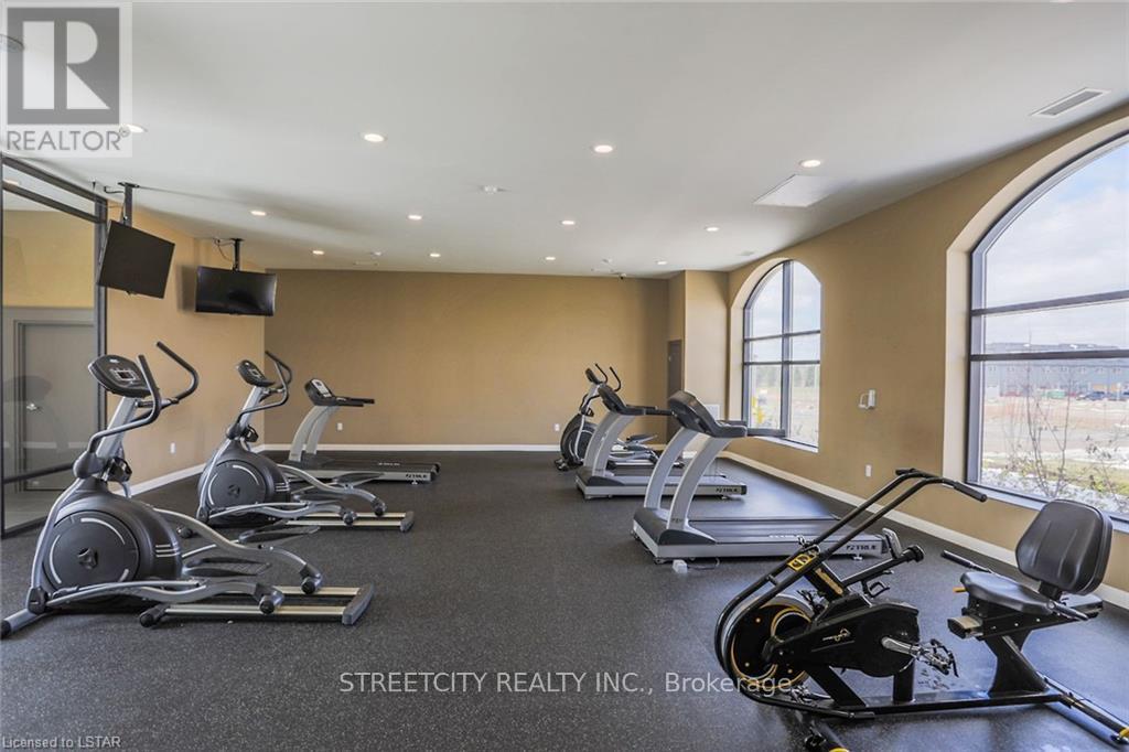 903 - 240 Villagewalk Boulevard N, London North, Ontario  N6G 0P6 - Photo 25 - X12584698