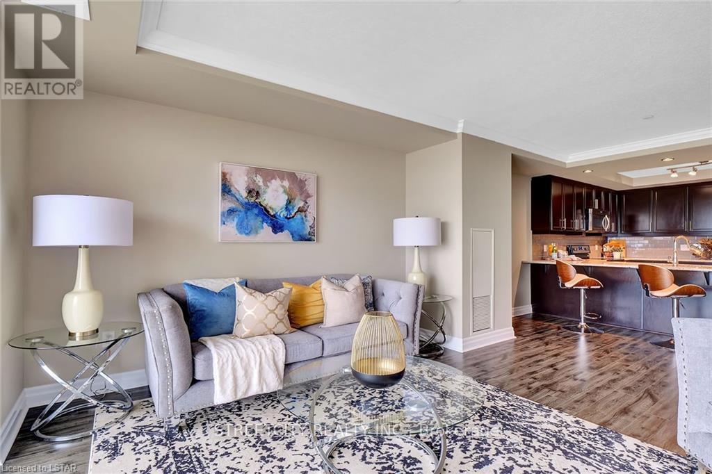 903 - 240 Villagewalk Boulevard N, London North, Ontario  N6G 0P6 - Photo 6 - X12584698