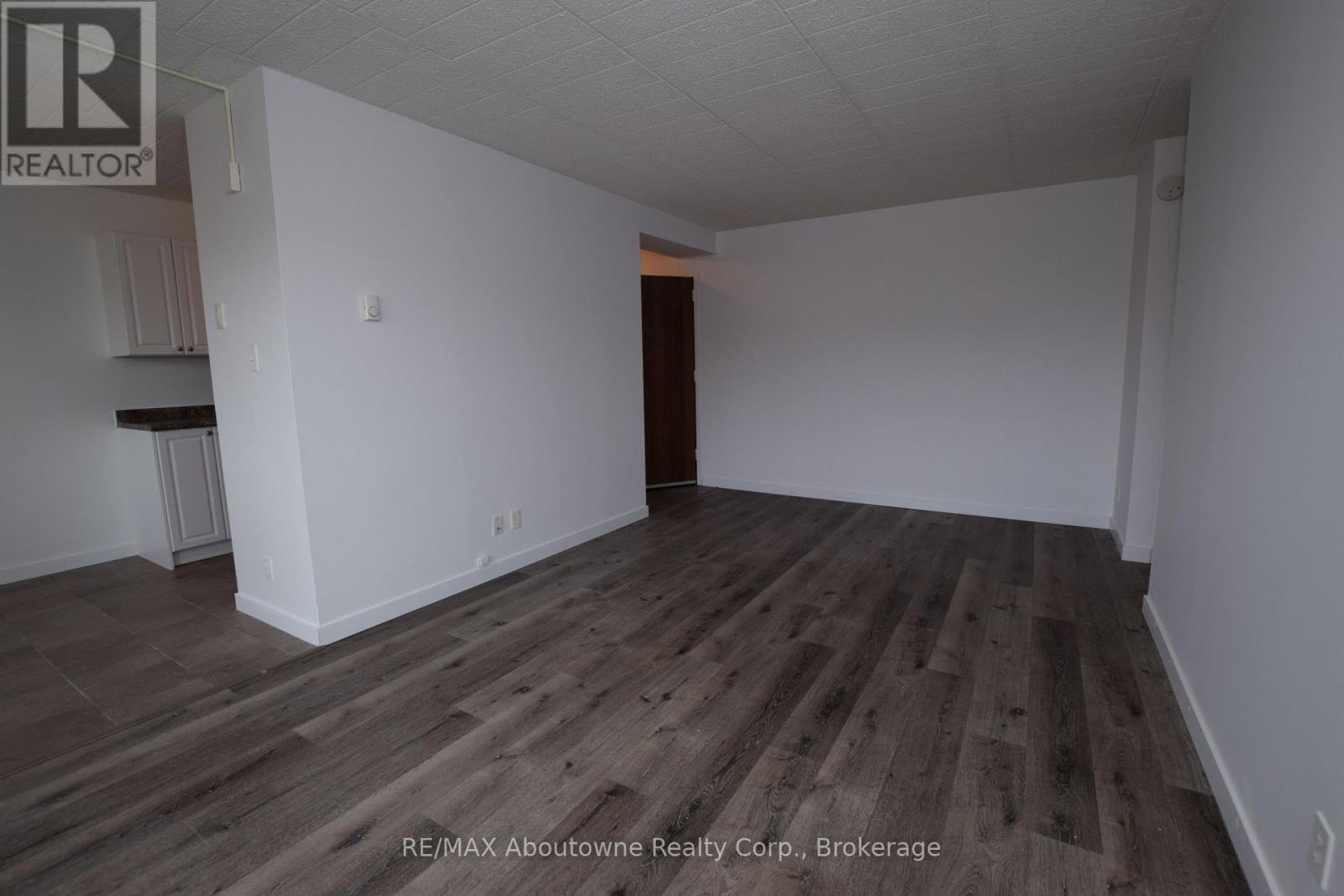 505 - 36 Freeborn Avenue, Brantford, Ontario  N3S 7J1 - Photo 13 - X12573074