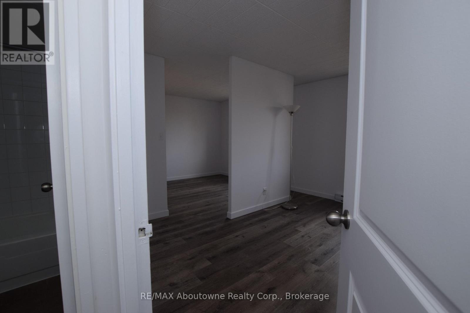 505 - 36 Freeborn Avenue, Brantford, Ontario  N3S 7J1 - Photo 16 - X12573074