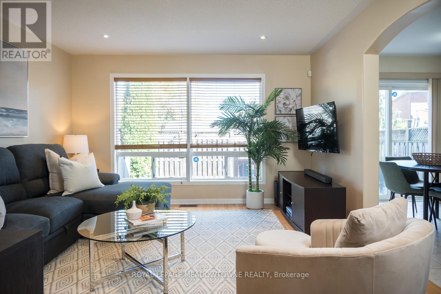 701 Thompson Road S, Milton, Ontario  L9T 5W8 - Photo 8 - W12575300