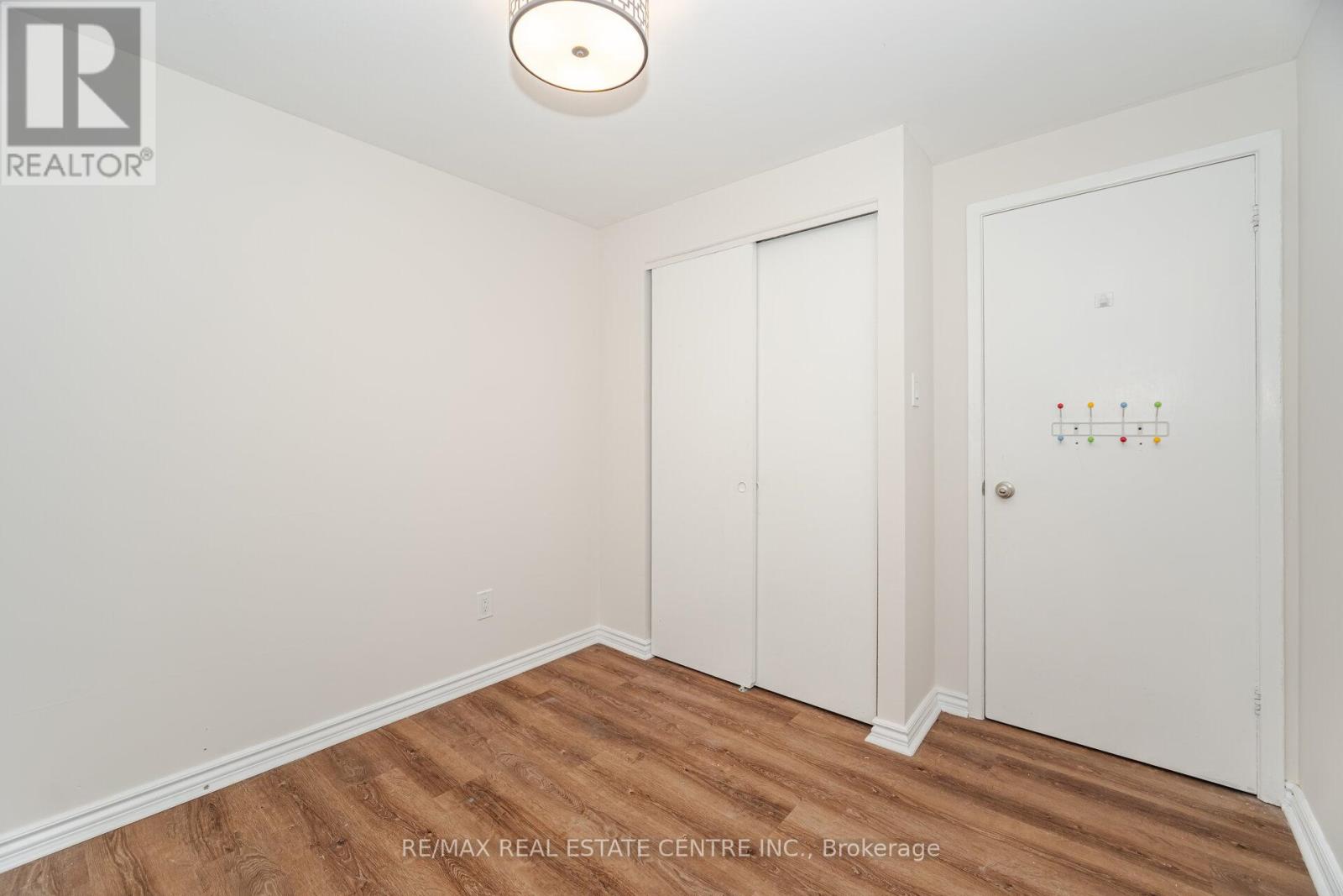 51 Crawford Drive, Brampton, Ontario  L6V 2C6 - Photo 24 - W12584378