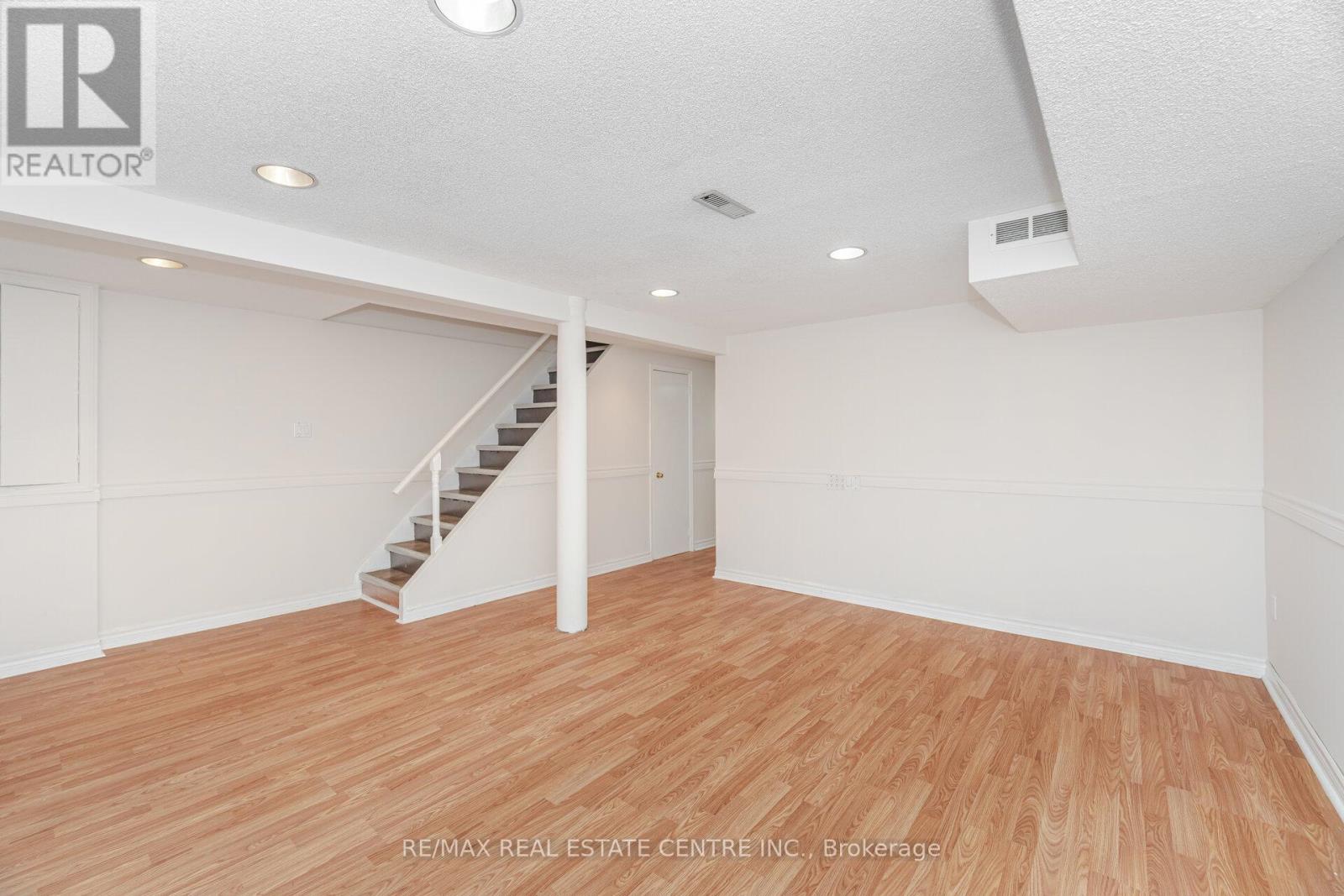 51 Crawford Drive, Brampton, Ontario  L6V 2C6 - Photo 27 - W12584378