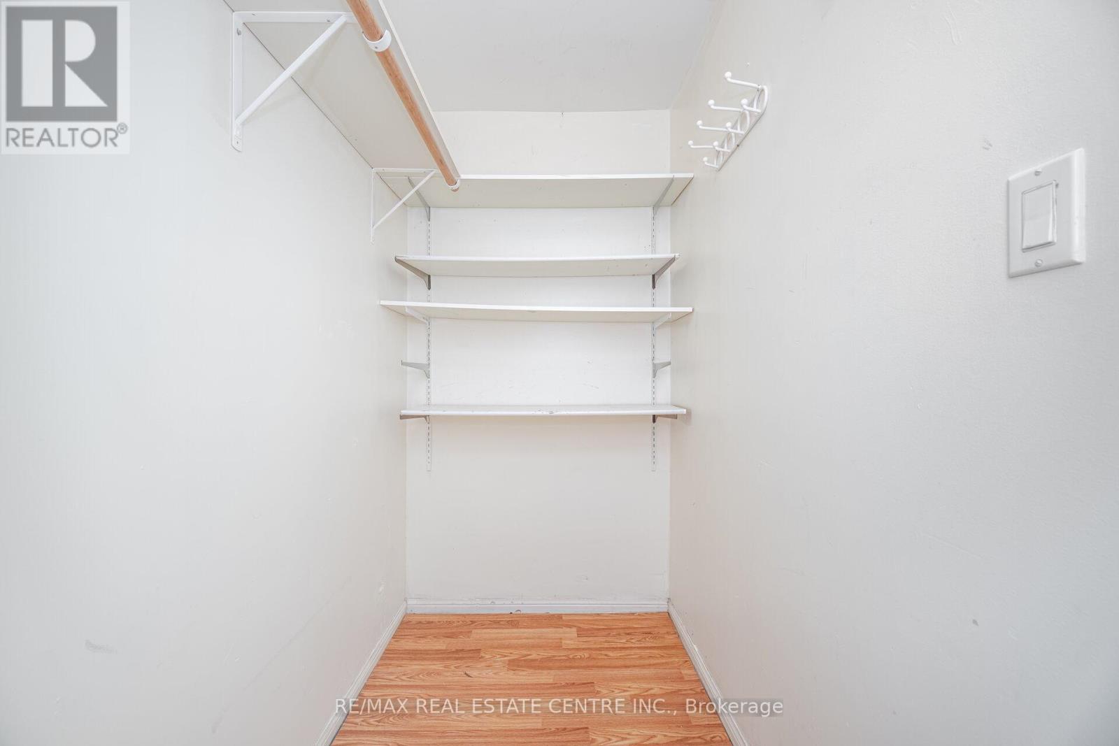 51 Crawford Drive, Brampton, Ontario  L6V 2C6 - Photo 35 - W12584378