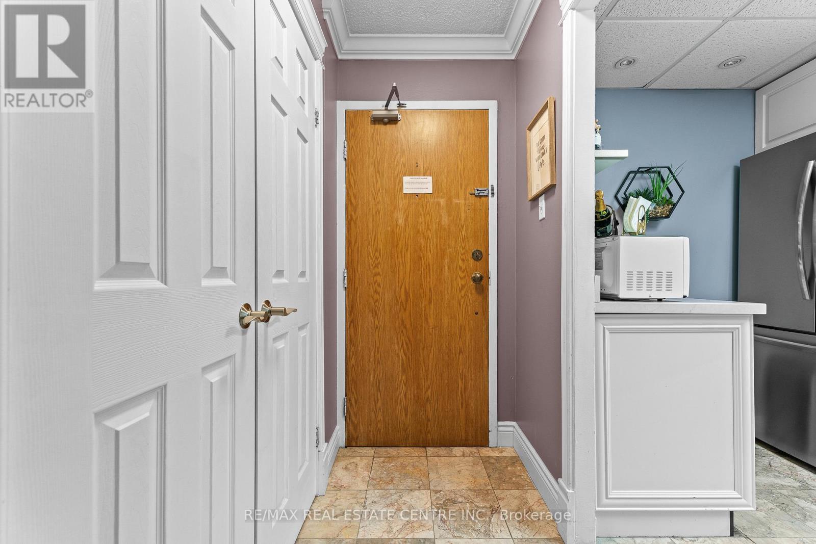 404 - 4 Lisa Street, Brampton, Ontario  L6T 4B6 - Photo 10 - W12584408