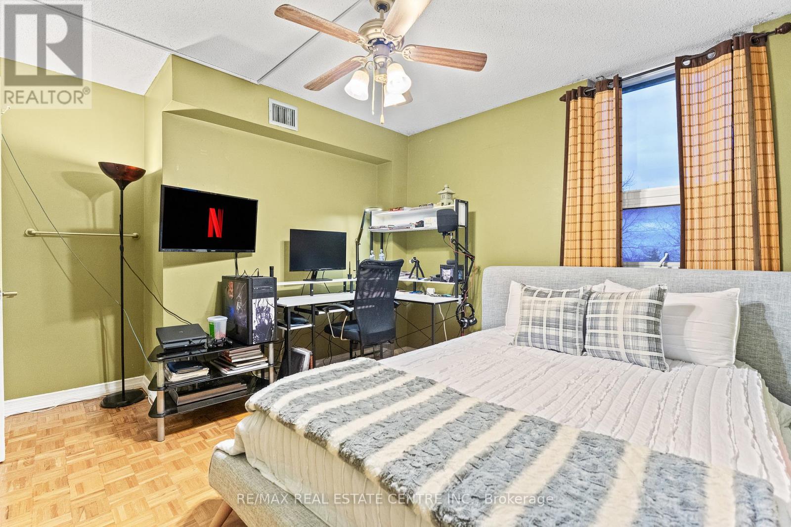 404 - 4 Lisa Street, Brampton, Ontario  L6T 4B6 - Photo 32 - W12584408