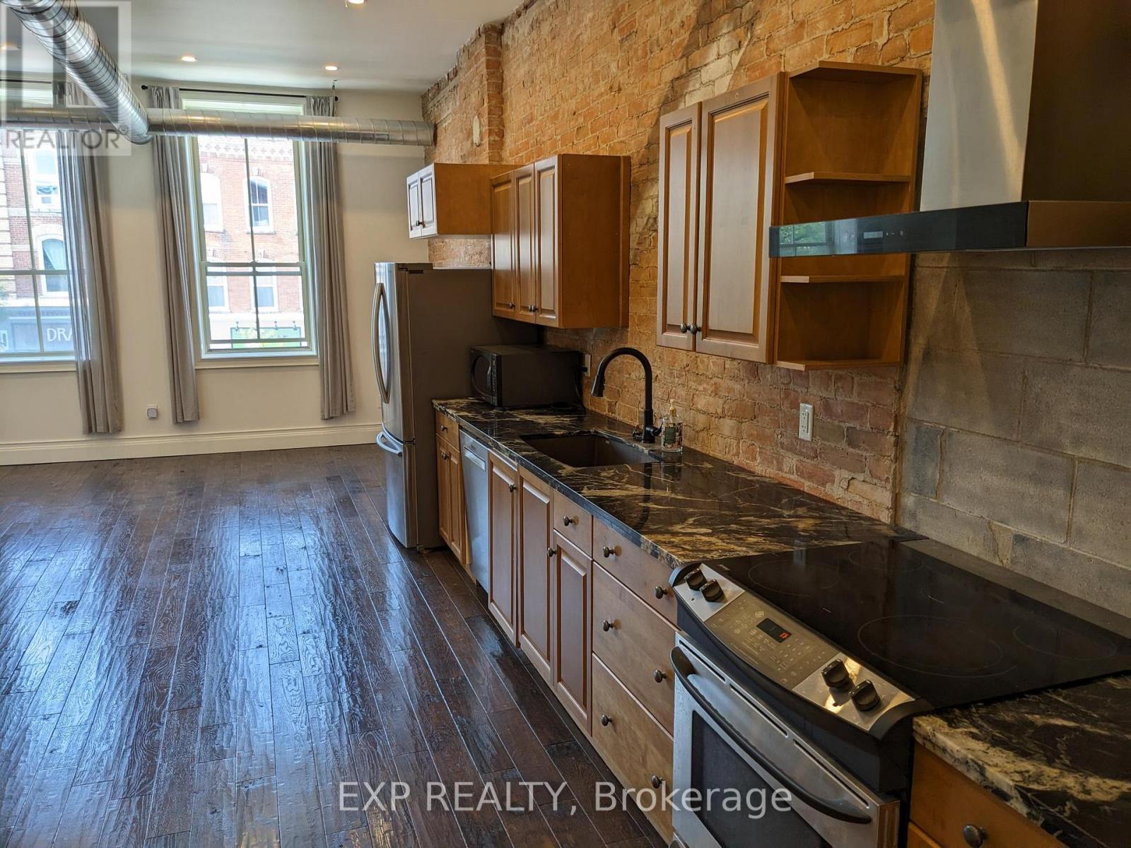 2 - 172 Broadway, Orangeville, Ontario  L9W 1K3 - Photo 3 - W12584428