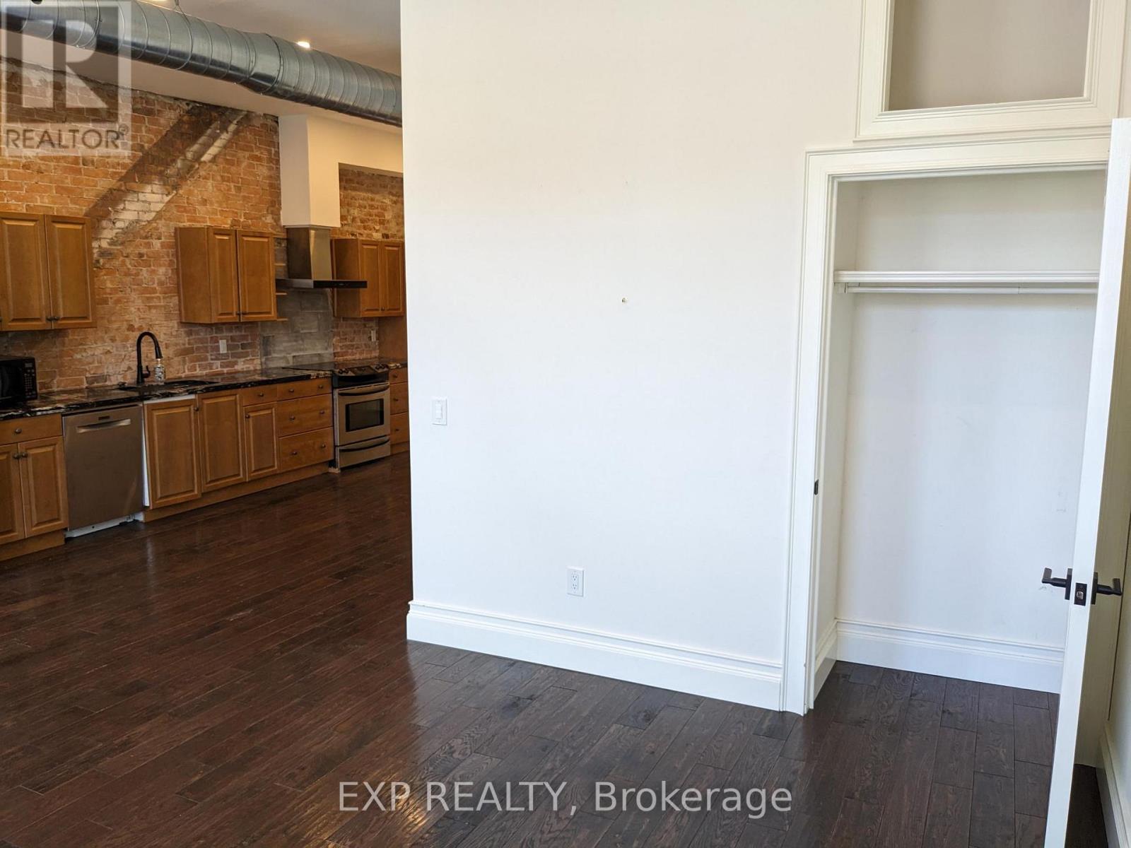 2 - 172 Broadway, Orangeville, Ontario  L9W 1K3 - Photo 5 - W12584428