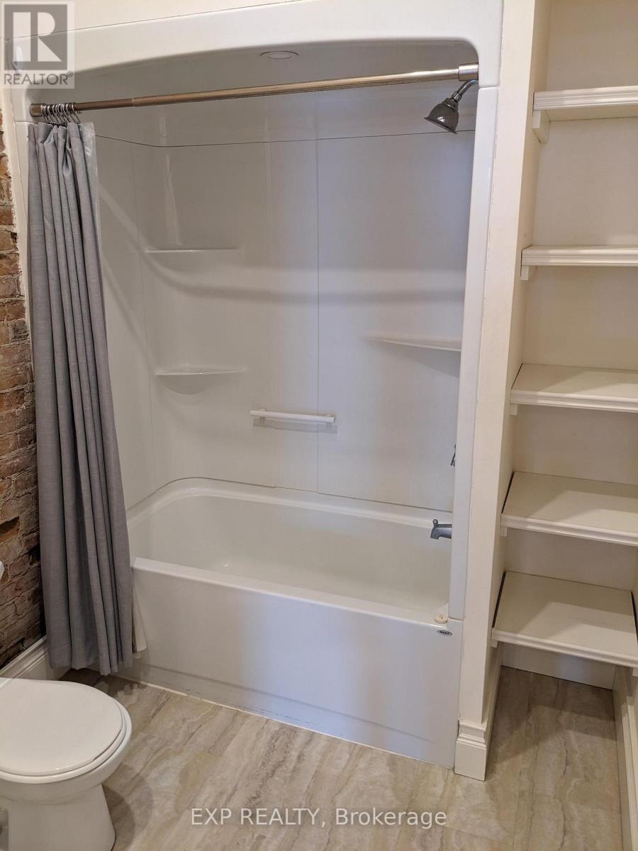 2 - 172 Broadway, Orangeville, Ontario  L9W 1K3 - Photo 8 - W12584428