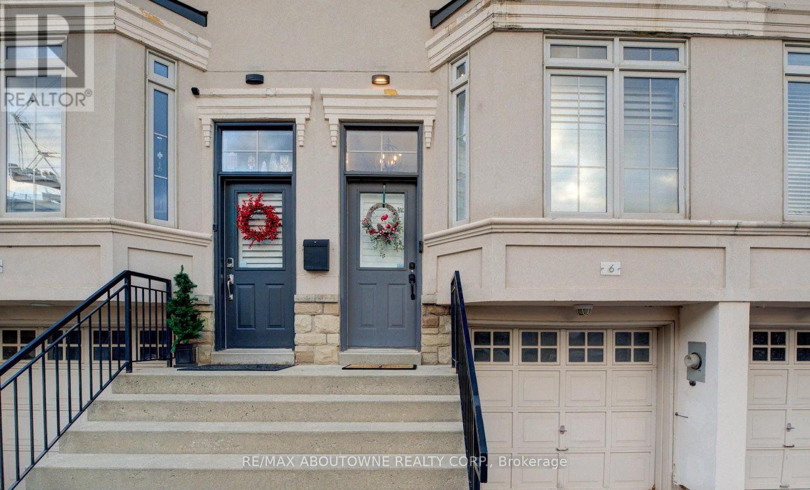 6 - 2351 Lakeshore Road, Oakville, Ontario  L6L 1H4 - Photo 2 - W12584452