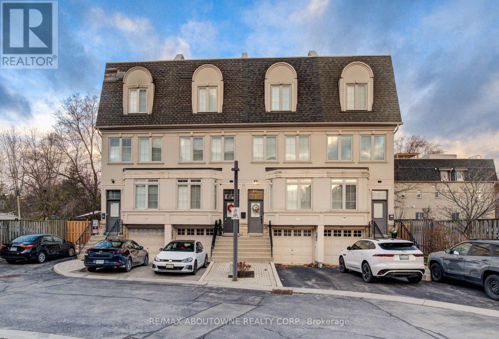 6 - 2351 Lakeshore Road, Oakville, Ontario  L6L 1H4 - Photo 32 - W12584452