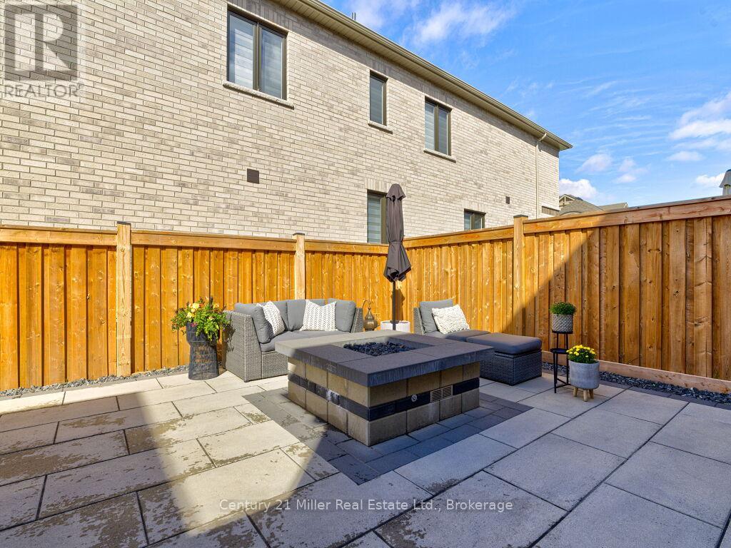 517 Kennedy Circle W, Milton, Ontario  L9E 1R1 - Photo 38 - W12584598