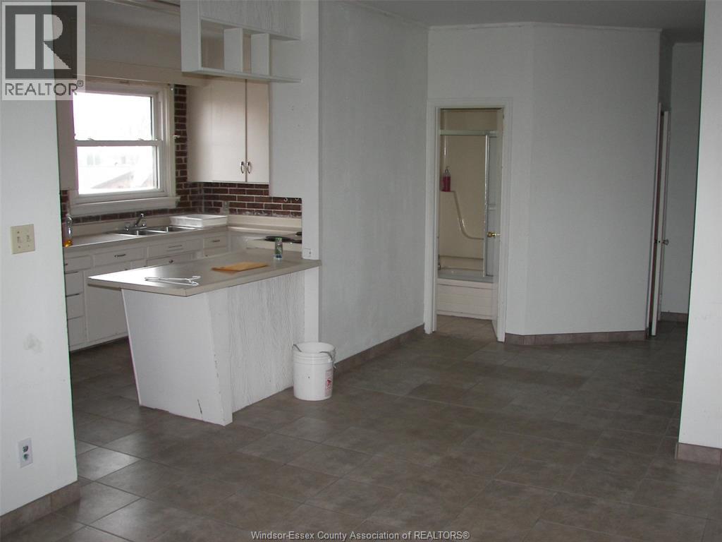 4 Talbot Road, Wheatley, Ontario  N0P 2P0 - Photo 2 - 25030726