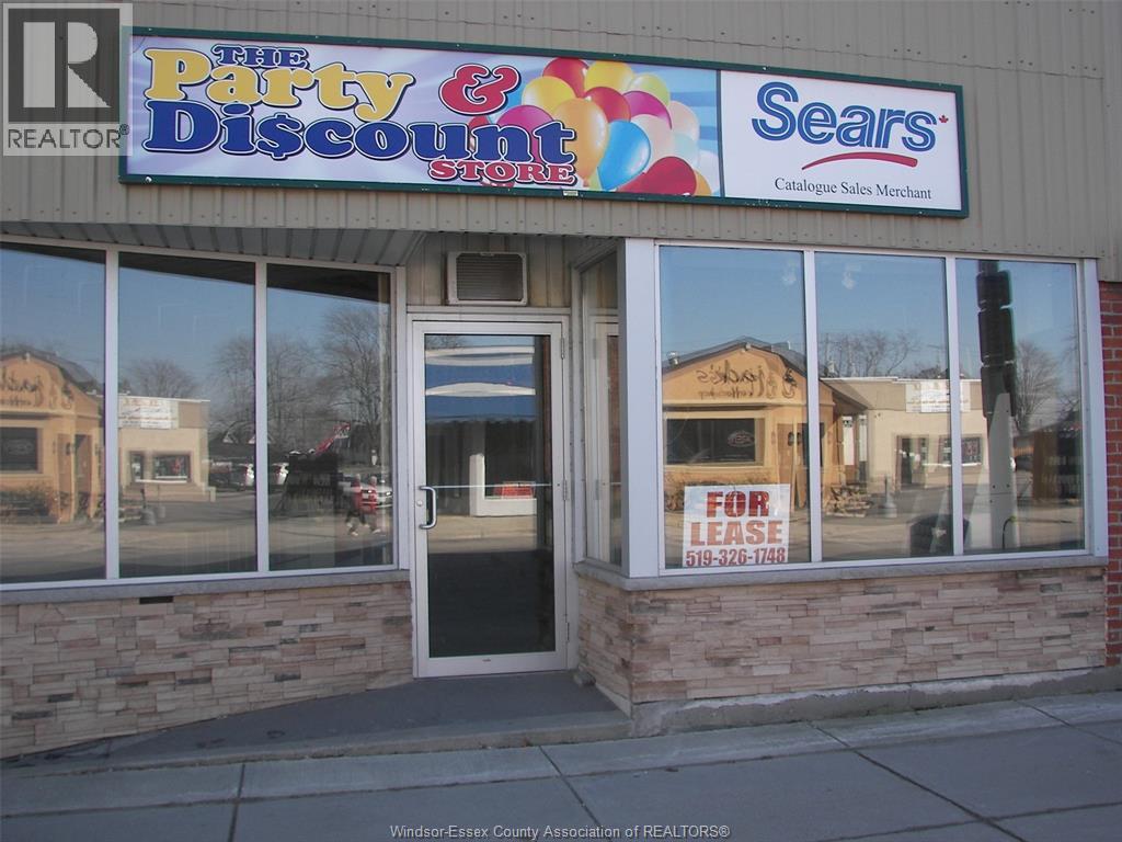 4 TALBOT ROAD, Wheatley, Ontario