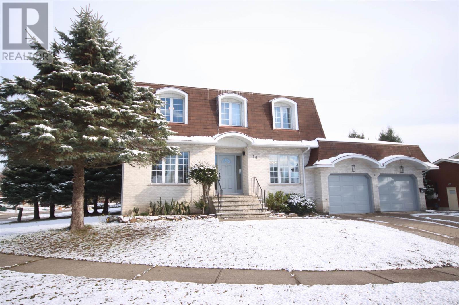 50 Caddy Ave, Sault Ste. Marie, Ontario  P6A 6H8 - Photo 2 - SM253231