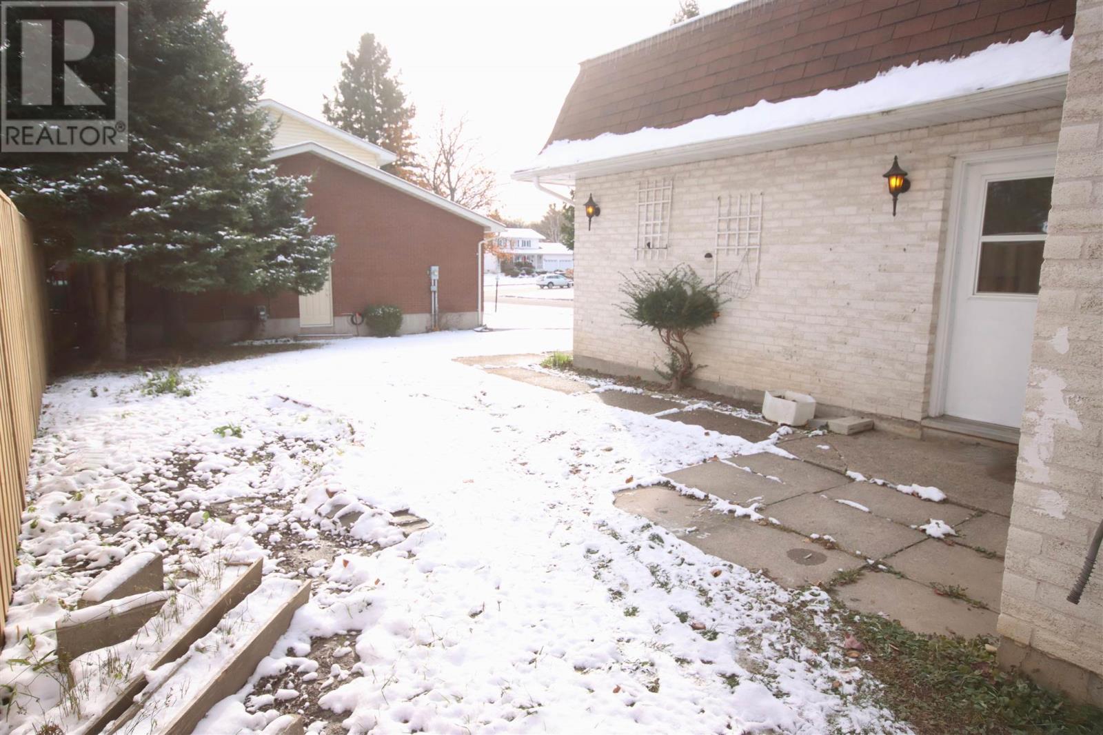 50 Caddy Ave, Sault Ste. Marie, Ontario  P6A 6H8 - Photo 6 - SM253231