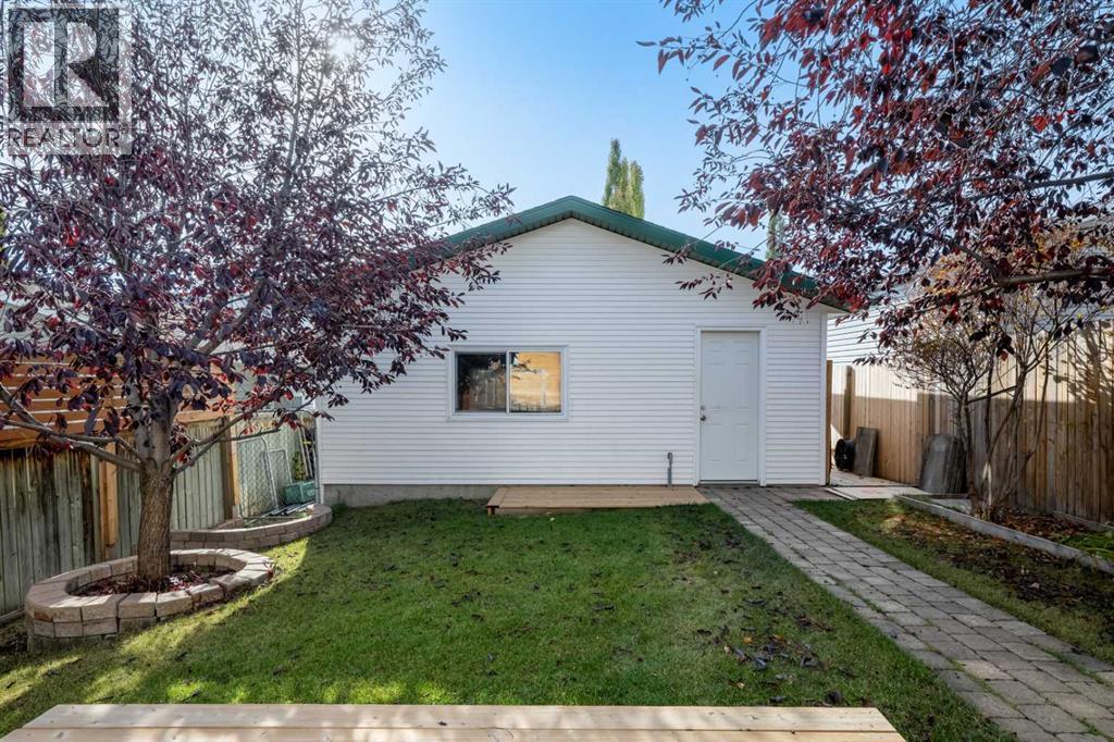 141 Tuscany Valley Green, Calgary, Alberta  T3L 2K4 - Photo 21 - A2267152