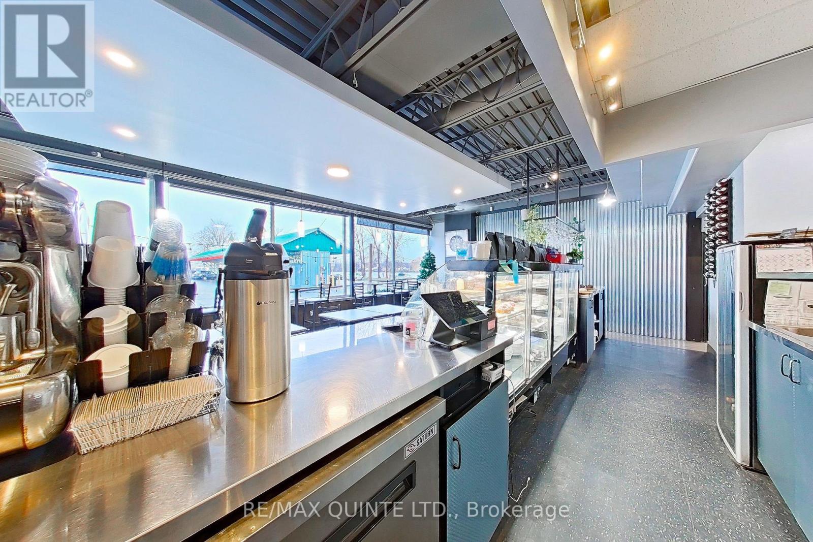 45 Front Street, Quinte West, Ontario  K8V 4N3 - Photo 12 - X12584516