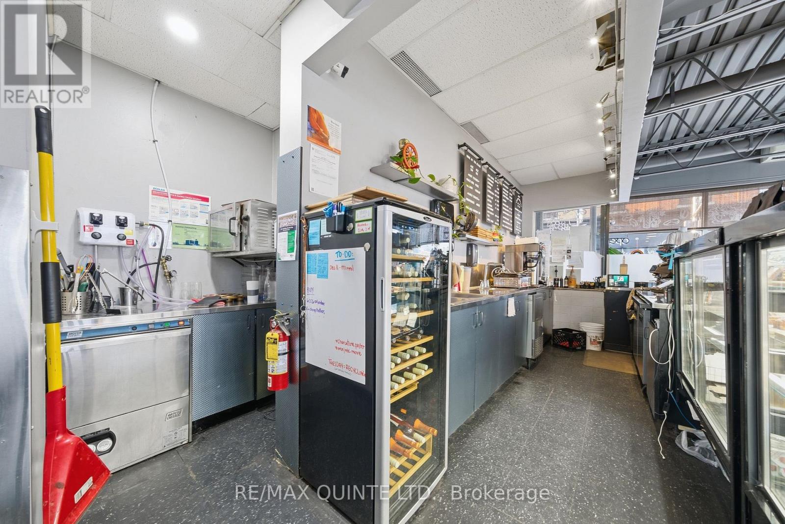 45 Front Street, Quinte West, Ontario  K8V 4N3 - Photo 14 - X12584516