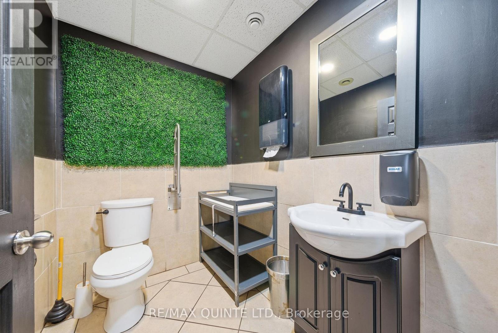 45 Front Street, Quinte West, Ontario  K8V 4N3 - Photo 16 - X12584516