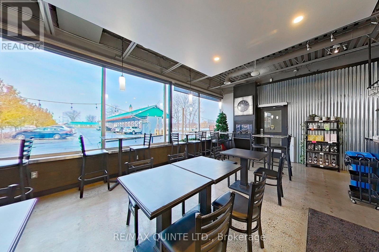 45 Front Street, Quinte West, Ontario  K8V 4N3 - Photo 6 - X12584516