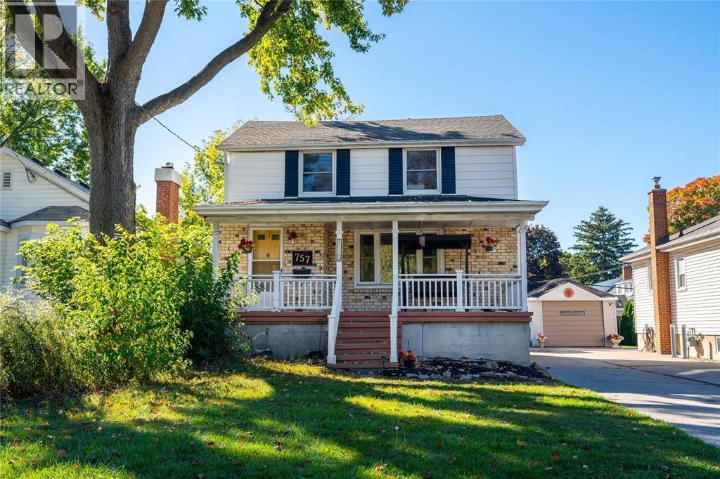 757 Wellington Street, Sarnia, Ontario  N7T 1J4 - Photo 1 - 25030767