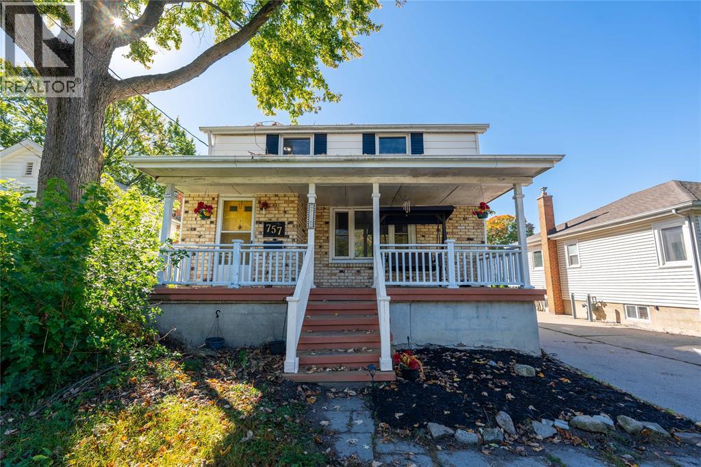 757 Wellington Street, Sarnia, Ontario  N7T 1J4 - Photo 3 - 25030767
